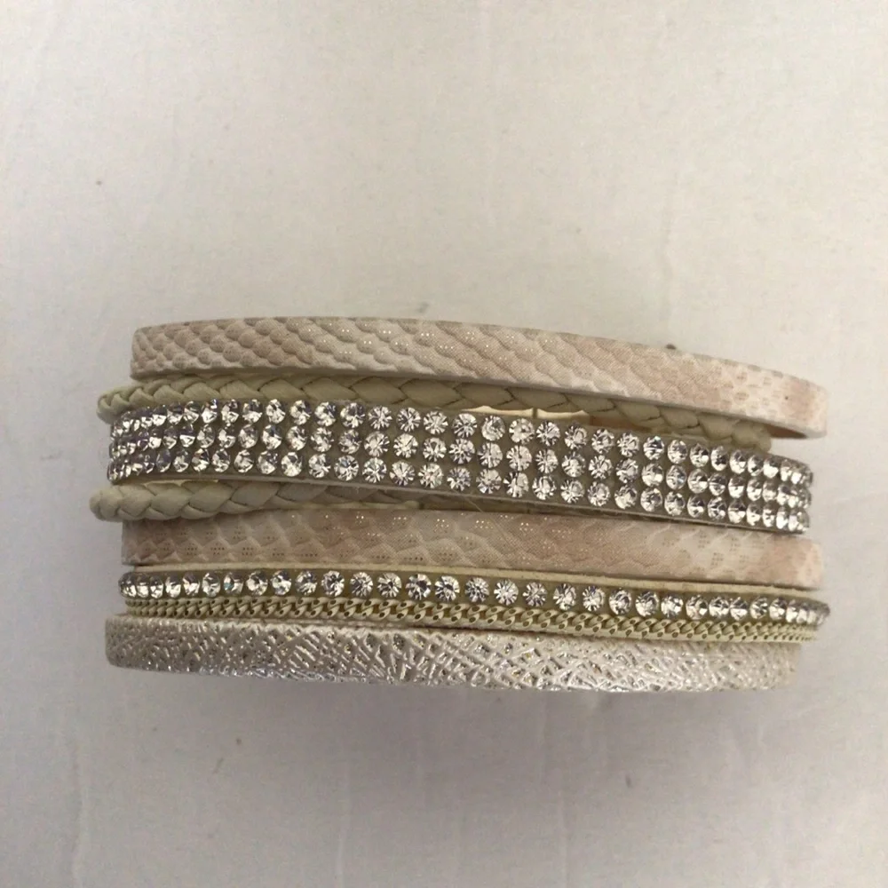 PAPPARAZZI CREAM CRYSTAL MULTI STRAND WRAP BRACELET
